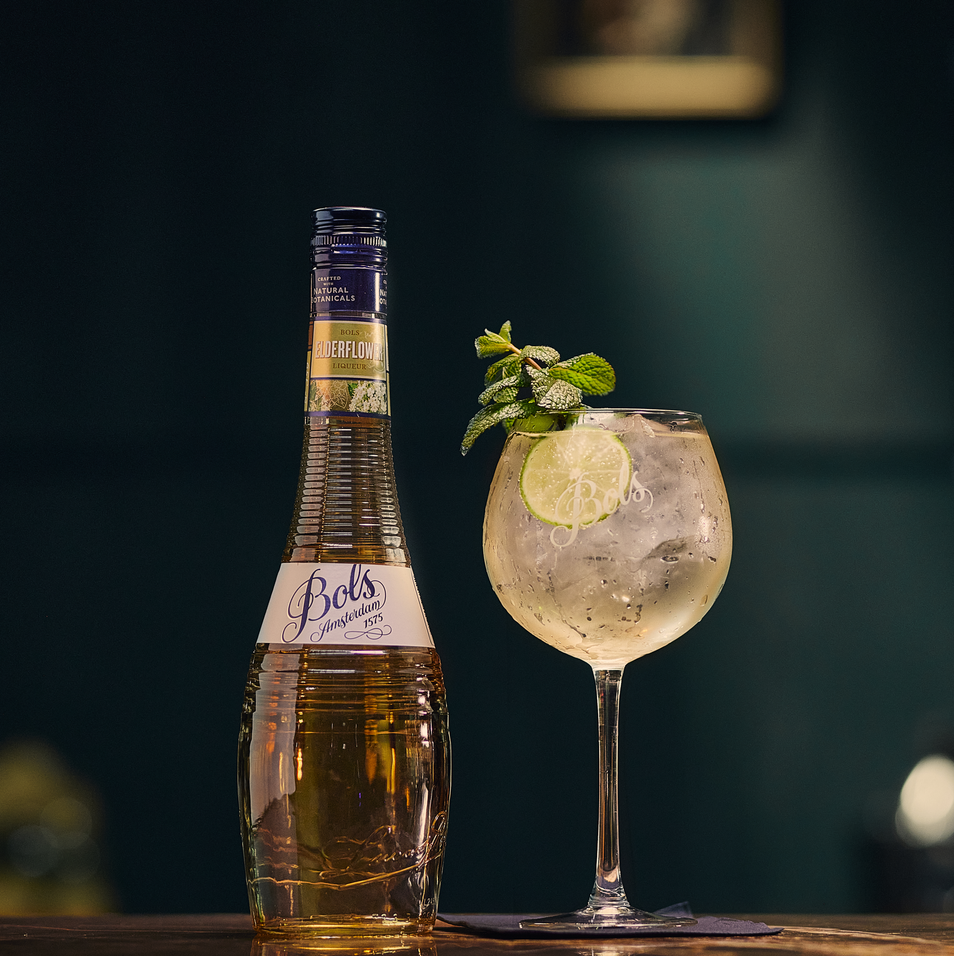 Elderflower Spritz Cocktail Recipe with Bols Elderflower Products