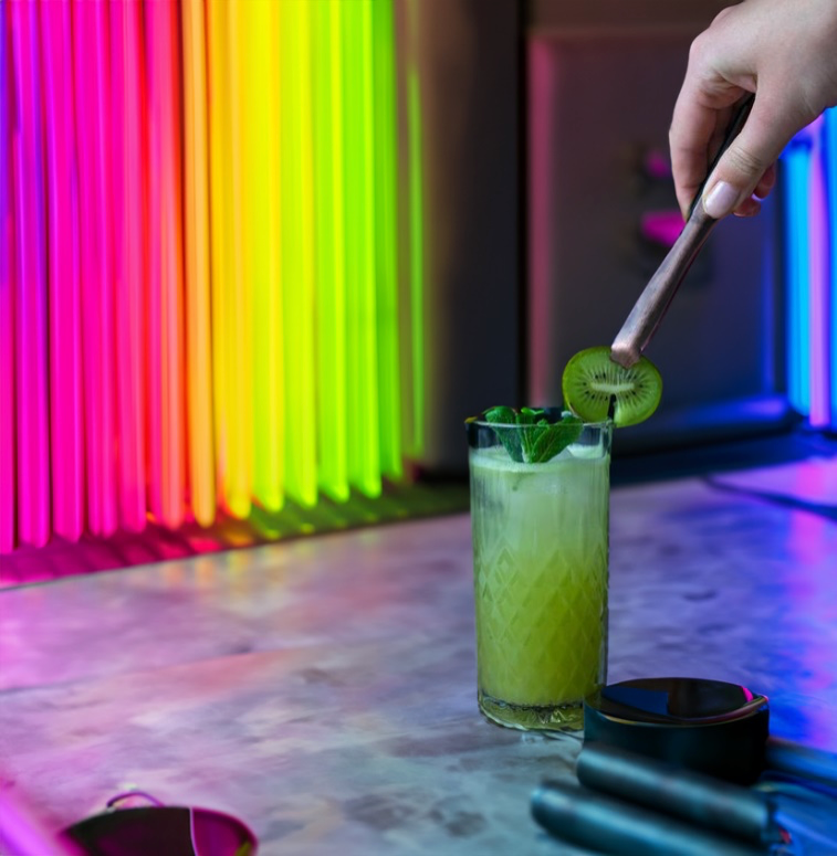 Kiwi Collins Cocktail Recipe with Bols Kiwi Products