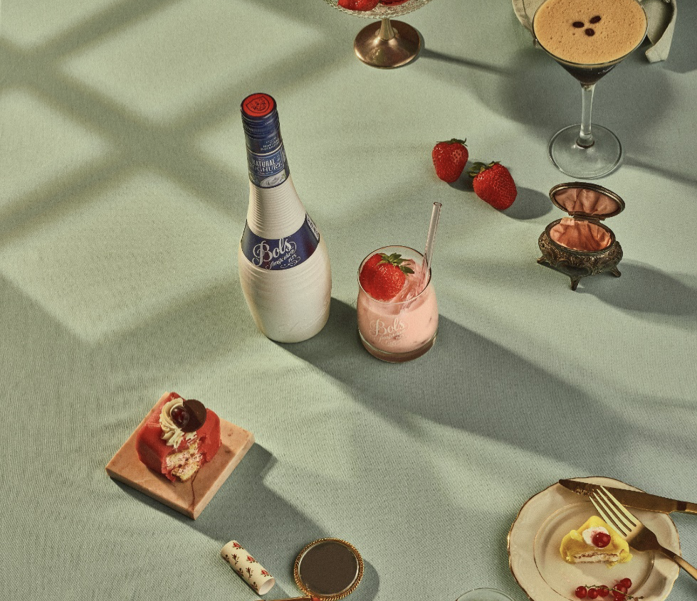 Natural Yoghurt Easy Mix Cocktail Recipe with Bols Natural Yoghurt Products