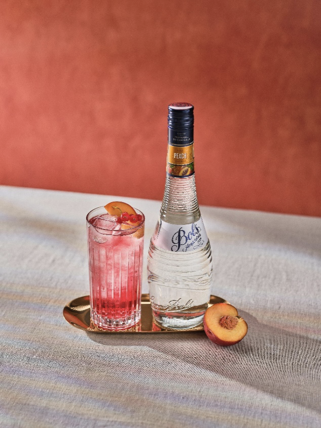 Woo Woo Cocktail Recipe with Bols Peach and Vodka Products