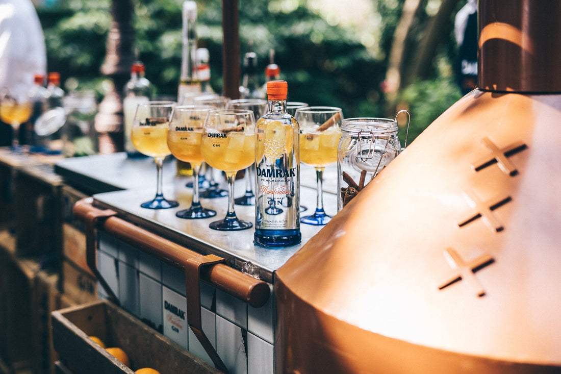 The science of master mixology: Advanced cocktail innovation for professional bartenders