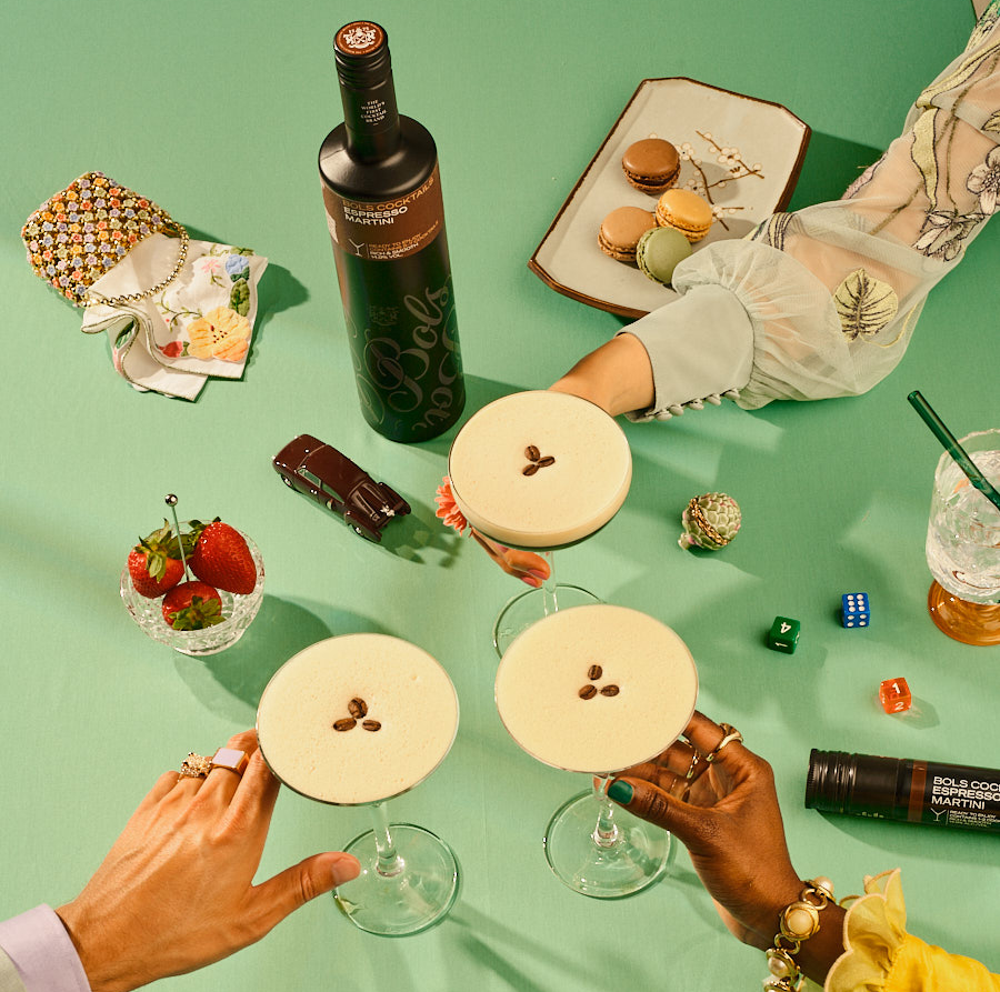 espresso martini cocktails during aperitif with food by bols ready to drink