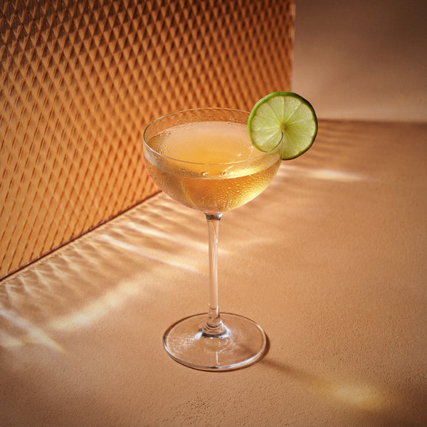 Peach Fizz Cocktail Recipe | Bols Cocktails