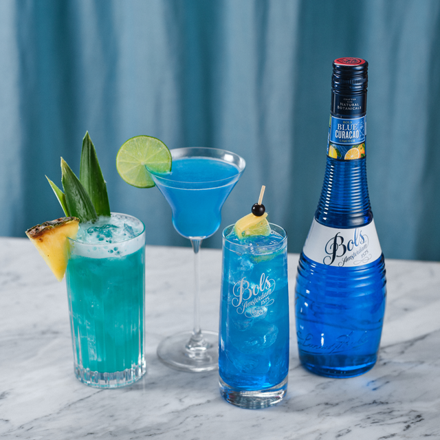 Самые известные ликеры - VI Самые известные ликеры - VI Cointreau, Curaçao, Куантро, апельсина, ликер, цедры, является, также, горького, апельсиновый, цедра, Кюрасао, сухой, Гарлюш, аперитив, апельсиновым, название, коктейли, бренд, который