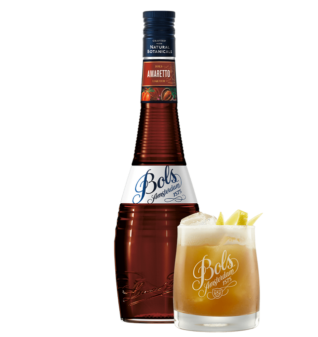 bols amaretto with amaretto cocktail
